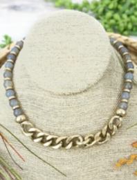 GEORGIA Gray Chunky Necklace